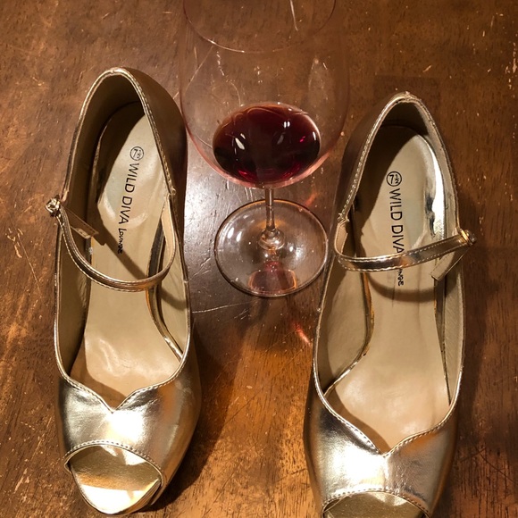 Wild Diva Gold Clear Heel PumpsSz 7.5 EUC - Picture 5 of 8